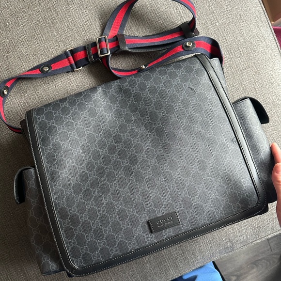 Gucci diaper bag - Picture 2 of 2